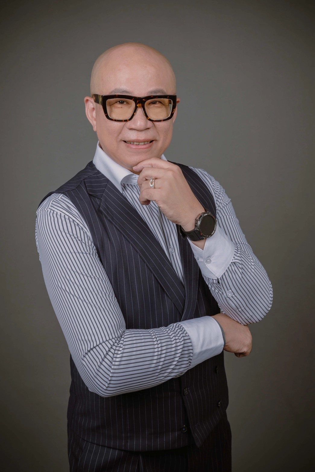 吳易旻顧問形象照